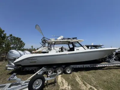 Everglades 435 CC