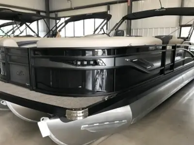 Barletta Pontoon 23M