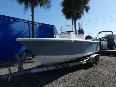 2021 Sea Hunt ULTRA 229