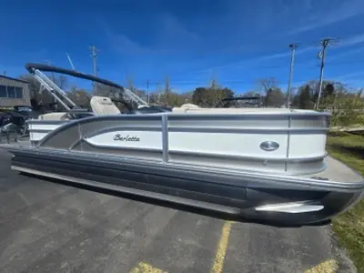 Barletta Pontoon L21QC