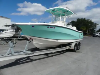 Mako 236 CC
