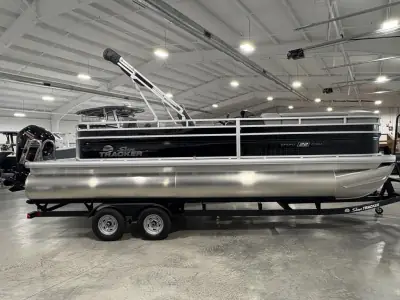 2026 Sun Tracker SPORTFISH 22 DLX