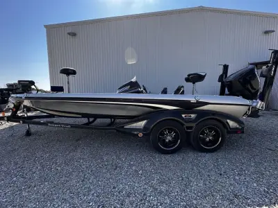 2017 Ranger Z521C