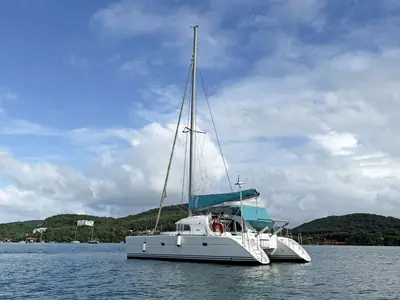 2003 Lagoon 380