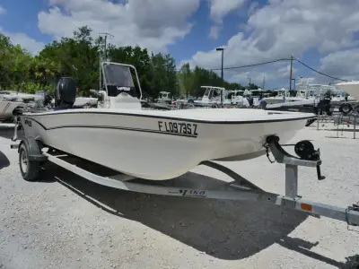 2021 Mako PRO SKIFF 17 CC