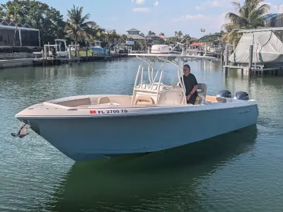 2018 Sailfish 270 CC