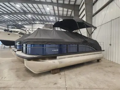 2026 Harris 210