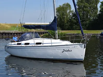 Bavaria CRUISER 30