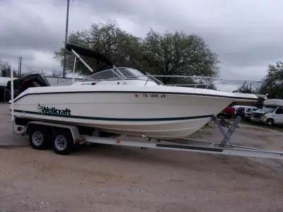 1998 Wellcraft Corp SPORTSMAN 210