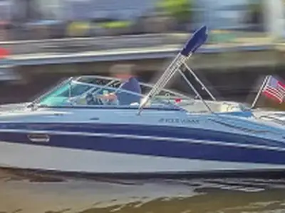 2009 Four Winns H240