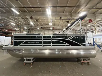 Bennington Pontoons 188 SL