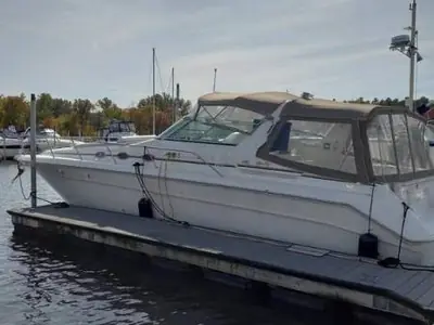 Sea Ray 440 SUNDANCER
