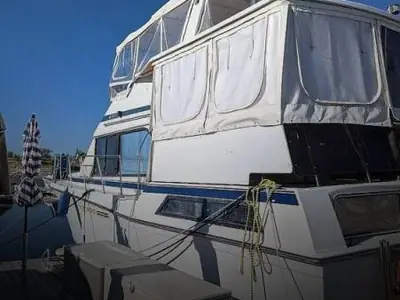 1987 Chris-Craft Catalina 426