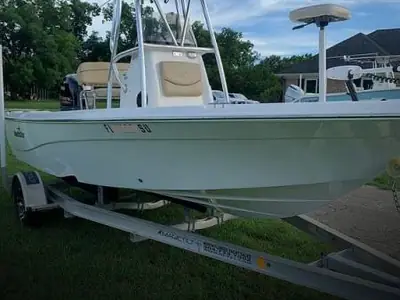 2020 Nautic Star 195 BAY