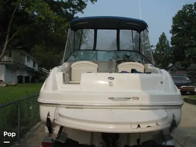 2001 Sea Ray 225 Weekender