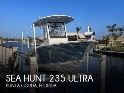 2019 Sea Hunt Ultra 235 SE