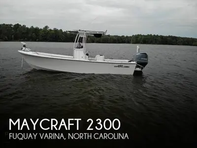 May-Craft 2300 CAPE CLASSIC