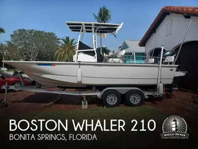 2018 Boston Whaler 210 Montauk