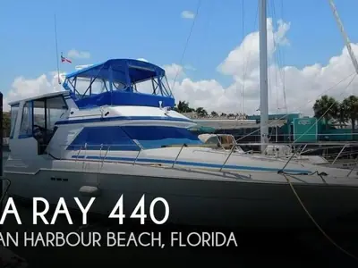 1990 Sea Ray 440 AFT CABIN
