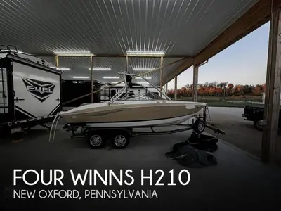 2011 Four Winns H210