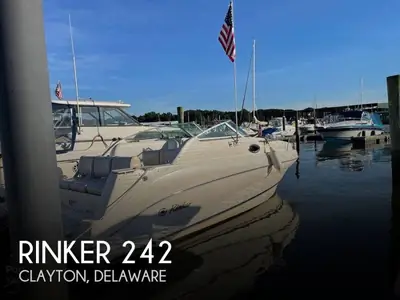 2001 Rinker FIESTA VEE 242