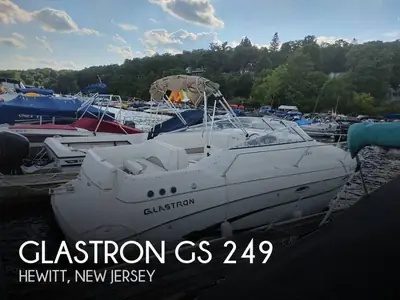 2004 Glastron GS-249