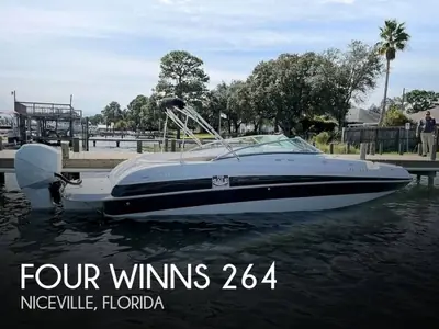 2005 Four Winns 264 FUNSHIP