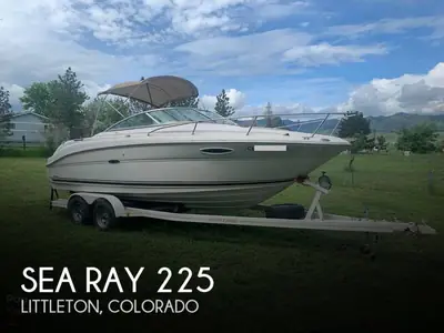 2002 Sea Ray 225 Weekender