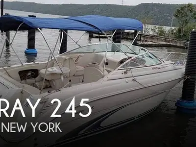 2001 Sea Ray 245 Weekender