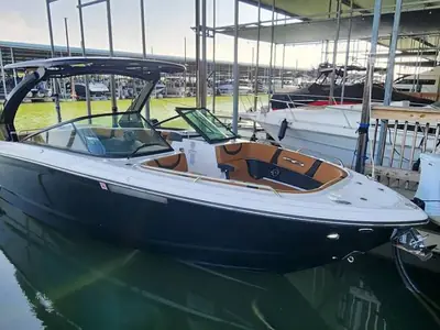 2022 Chaparral 307 SSX