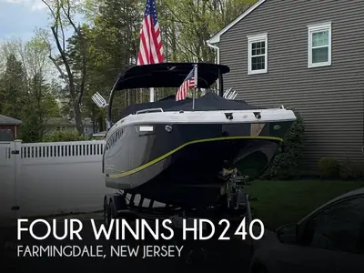 Four Winns HD240