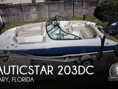 2022 Nautic Star 203 DC
