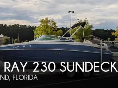 Sea Ray 230 SUNDECK