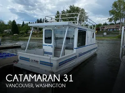 Catamaran Cruisers LIL HOBO