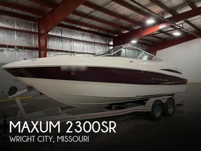 Maxum 2300