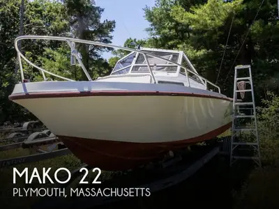 1993 Mako 22