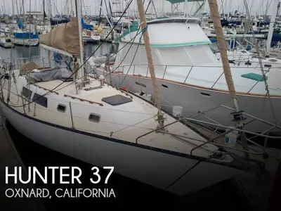 1985 Hunter 37