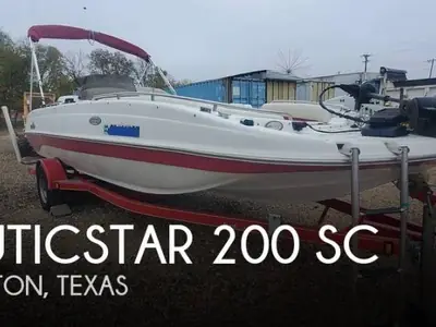 Nautic Star 200 SPORT DECK