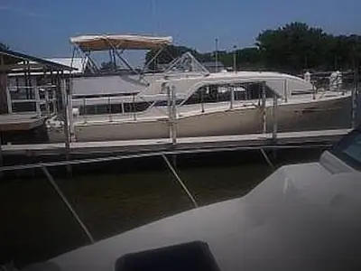 1975 Chris-Craft CATALINA