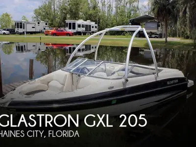 2007 Glastron GXL-205
