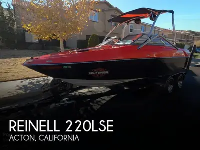 Reinell V 220