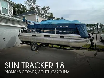 2020 Sun Tracker PARTY BARGE 18 DLX