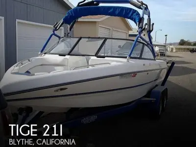 2001 Tigé 21i