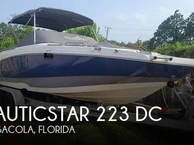 2021 Nautic Star 223 DC