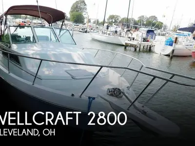 1986 Wellcraft Corp COASTAL 2800