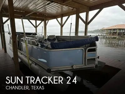 1990 Sun Tracker PARTY BARGE 24
