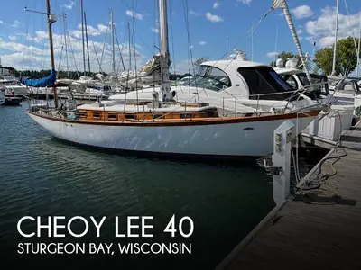 Cheoy Lee Shipyard . Offshore 40