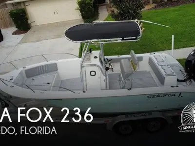 Sea Fox 230 CENTER CONSOLE