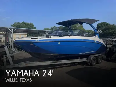 2019 Yamaha 242X