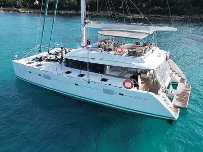  Lagoon 560